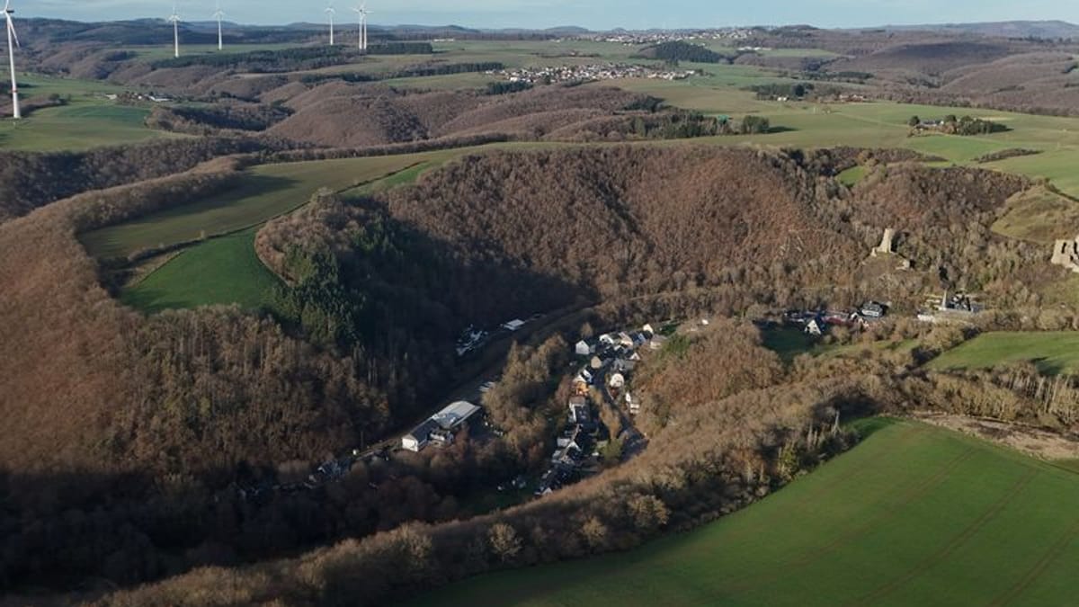 Abgetrennte Hände auf A45 und Leichenfund: Polizei mit neuen Details