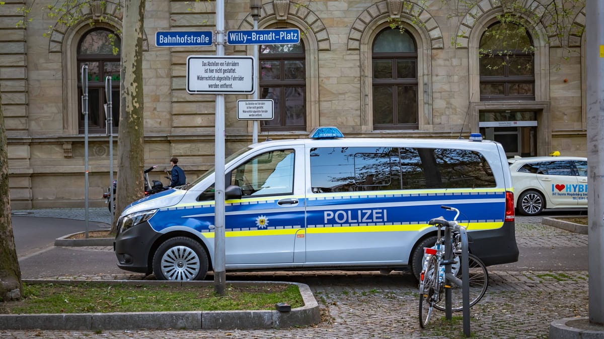 Mann raucht in ICE – 25 Tage Haft Mann raucht in ICE – 25 Tage Haft