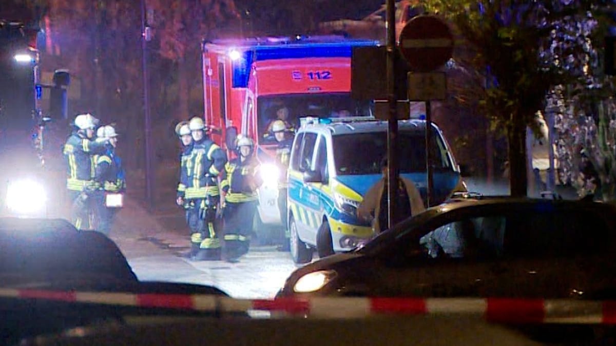 Kind nach Messer-Attacke in Lebensgefahr Kind nach Messer-Attacke in Lebensgefahr